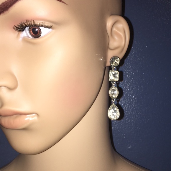 ❤️CZ Tear drop Earrings❤️ - Picture 2 of 3